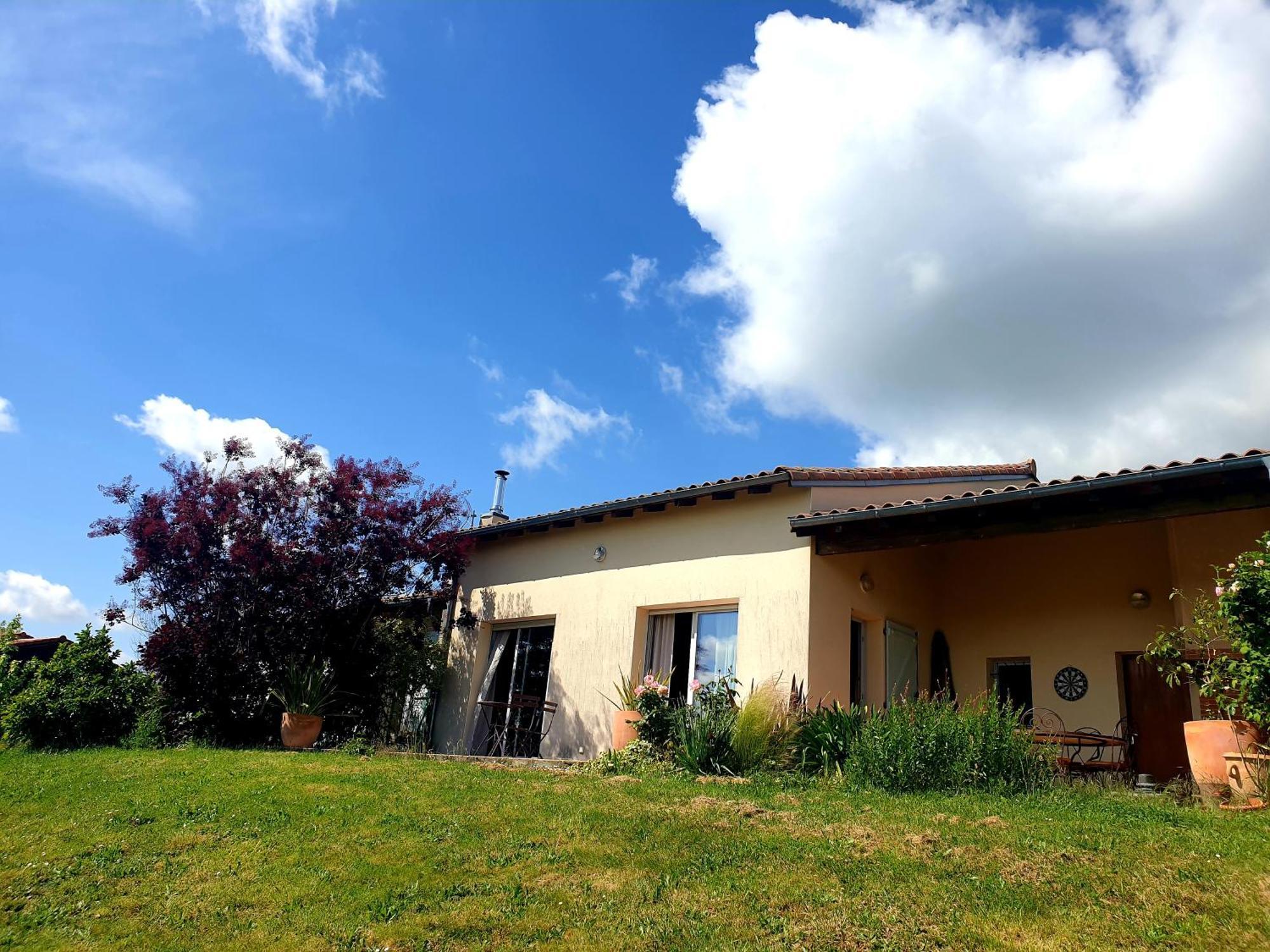 Maison Spacieuse Face Aux Pyrenees Carla-Bayle Exterior photo